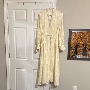 Elegant Cream Long Sleeve Dress